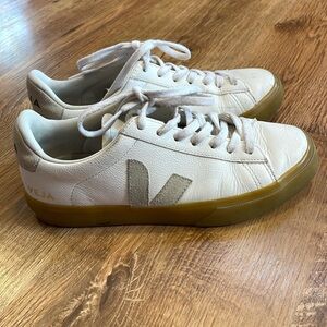 Veja Campo Leather Sneaker